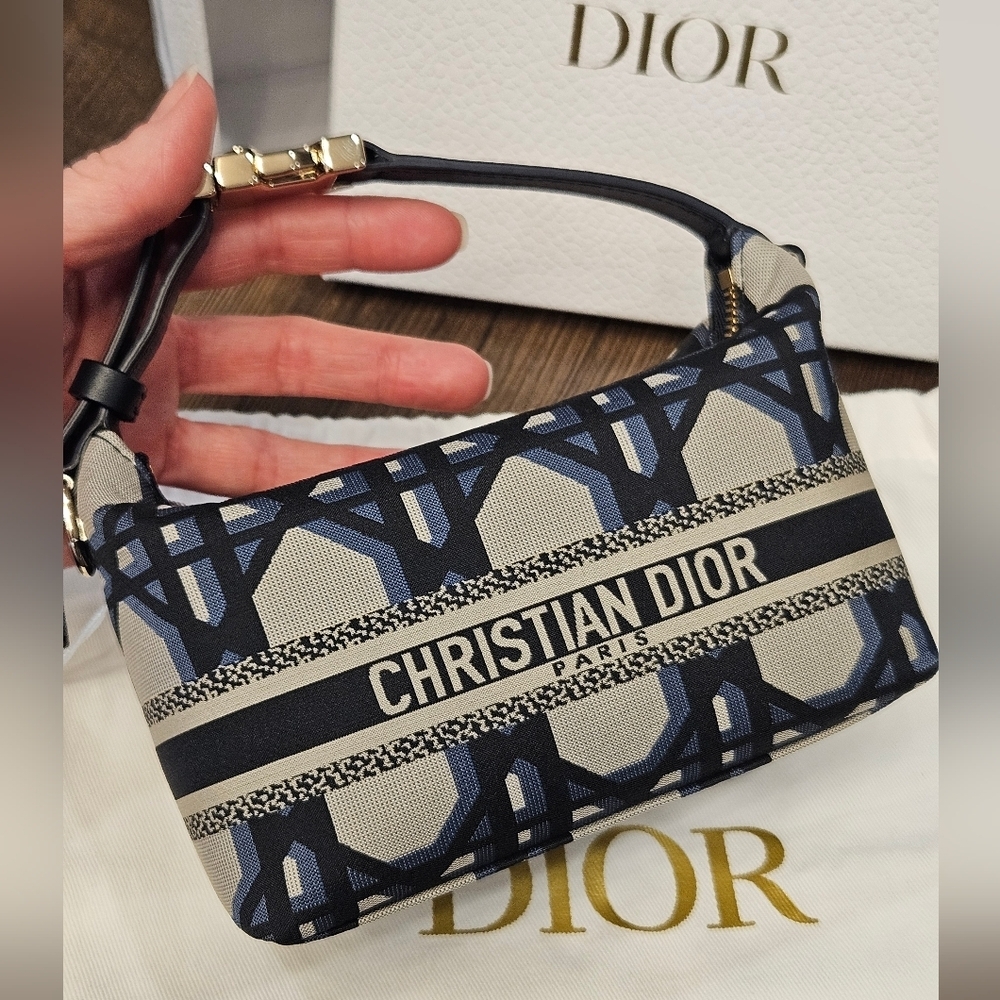 Authentic Christian Dior DiorTravel Nomad Pouch Small Blue Macrocannage Canvas - Picture 8 of 16